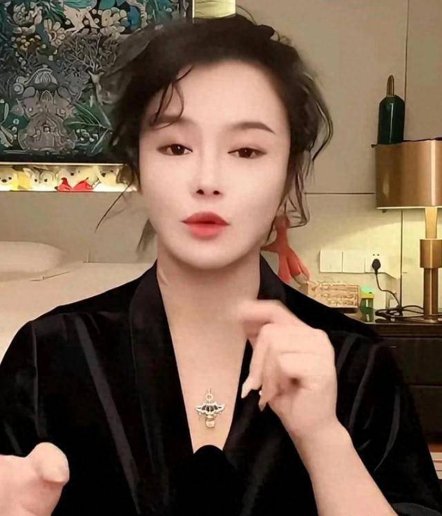 冉莹颖自曝和邹市明分房睡已经3年:伴侣不配合不要低三下四求他