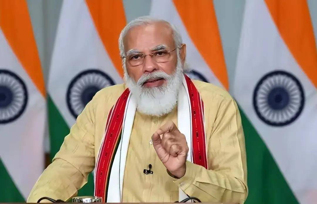 美国不签就算了!莫迪果断转身靠向中国,迅速送来了一张“投名状“