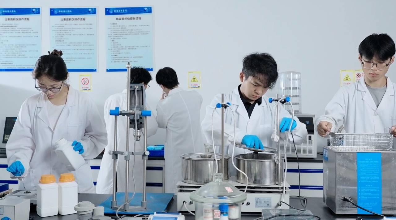 国产航空发动机涂层技术获突破 洛阳理工技术团队填补国内空白