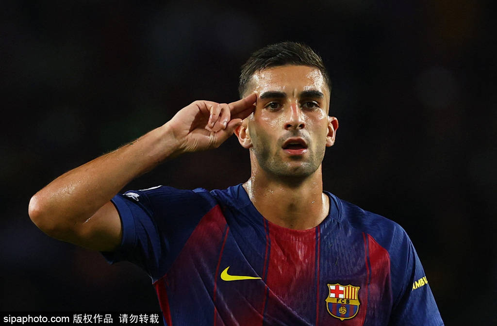 欧冠-费兰建功拉莫斯第90分钟绝杀 巴黎客场2-1逆转巴萨