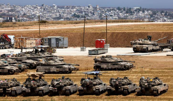 哈马斯最后一刻签字投降，加沙民众涌上街头庆祝，以色列真会信守承诺？