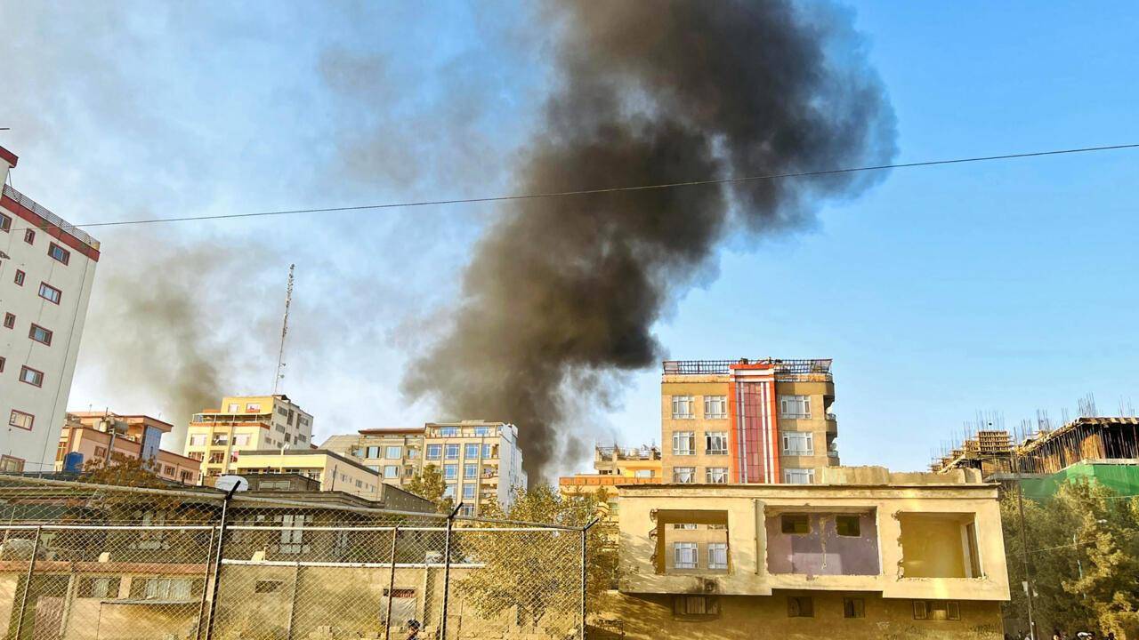 枭龙轰炸首都后，阿富汗光速认怂：打败美军，却被巴铁24小时打服